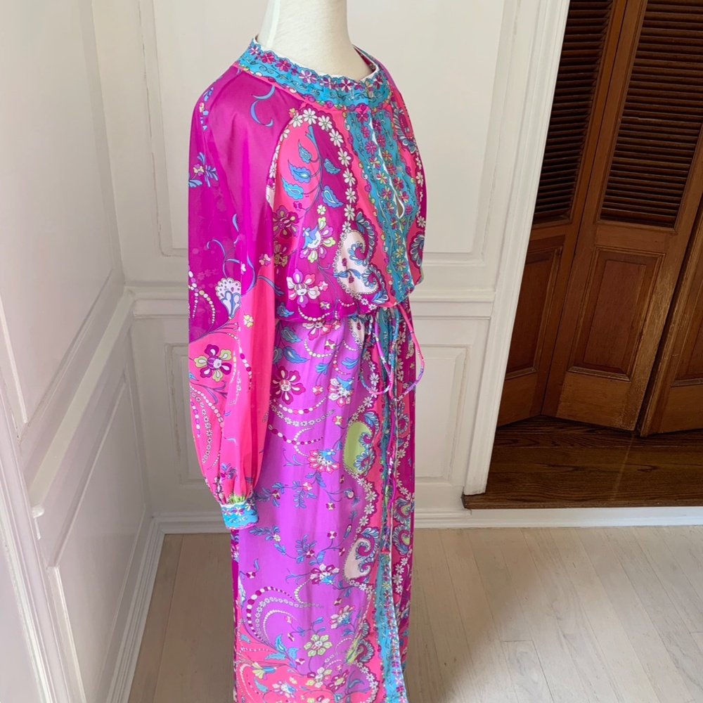 Dress - Picture 6 of 6